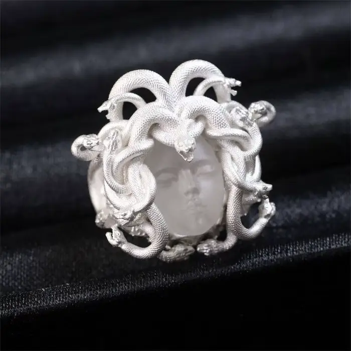 Bague ouverte artisanale vintage style méduse mythologie grecque