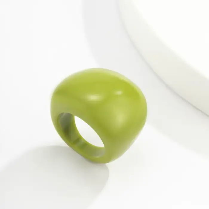 Bague en résine acrylique pour femme, bijoux exagérés, classique, grand breton, uni, géométrique, document bonbon, accessoires de mode