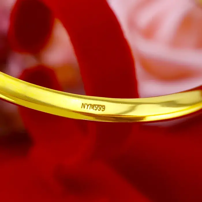 Bracelet manchette classique en or 18k pour femmes