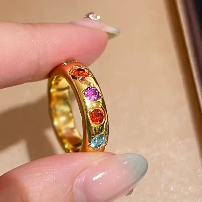 Bagues en diamant coloré incrusté brillant haut de gamme pour femmes, design unique, bague de mode s