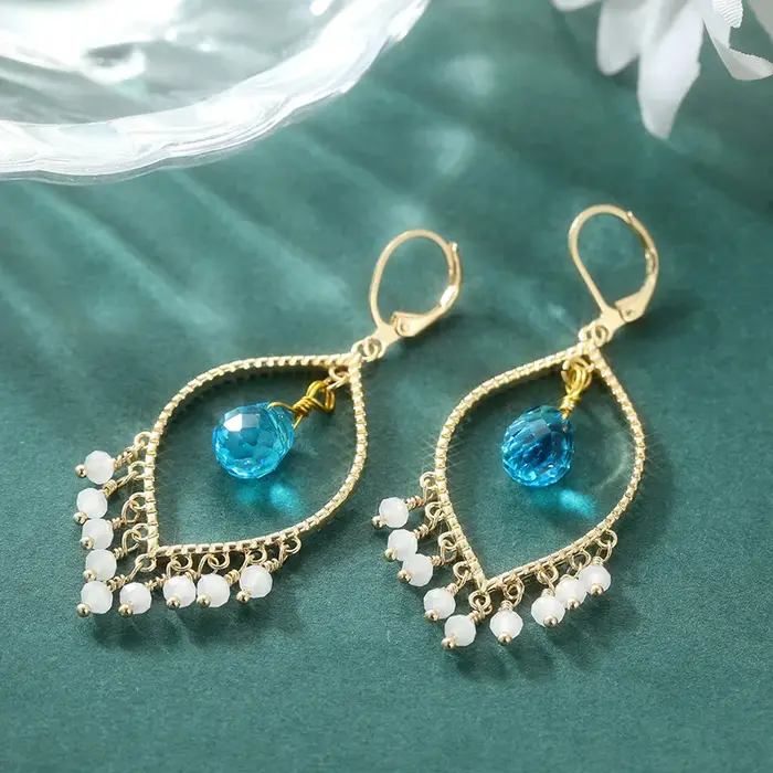 Boucles d'oreilles pendantes dorées style bohème avec perles d'imitation, élégantes et délicates, or