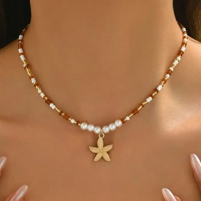 Collier bohème avec pendentif étoile de mer pour femmes