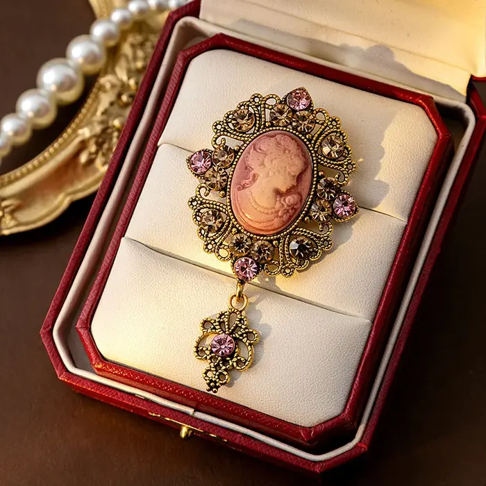 Vintage camée élégante reine tête Portrait broche pour les femmes Antique mariage mariée Bouquet vêtements bijoux 2X001