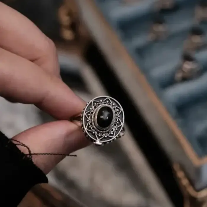 Bague Médaillon Rétro Européenne