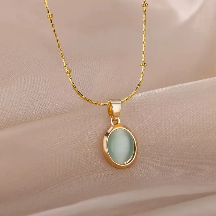 Collier ovale en pierre colorée pour femmes, en acier inoxydable, couleur or, opale verte, pendentif