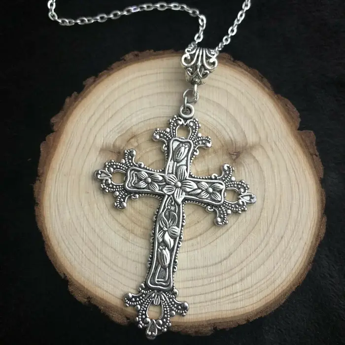 Grand collier croix victorienne longue chaîne 19 pouces dieu argent religieux gothique jésus