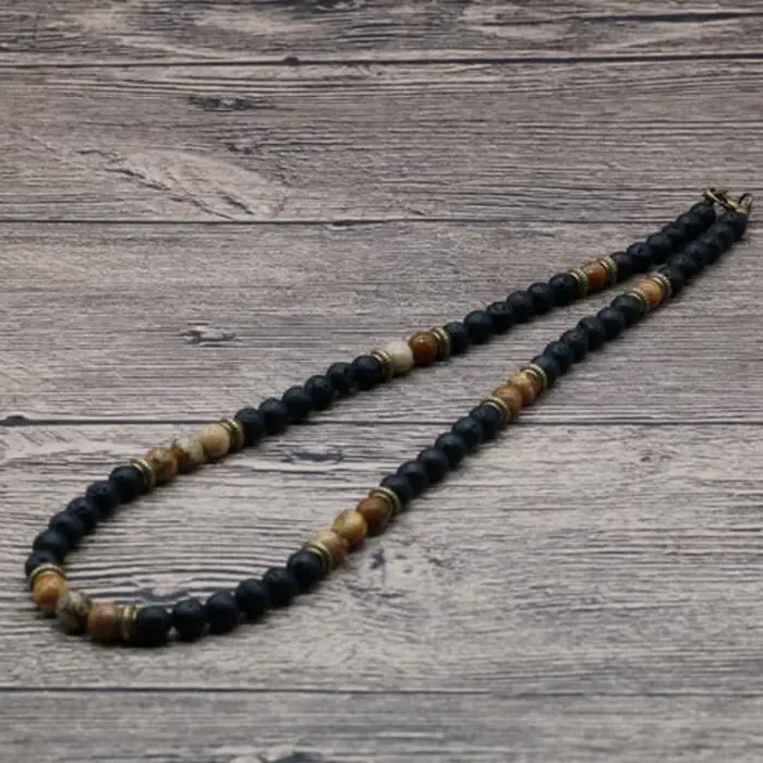 Collier Chakra ras du cou pour hommes avec pierre de lave naturelle style tribal punk pour sorties et cadeaux pour petits amis
