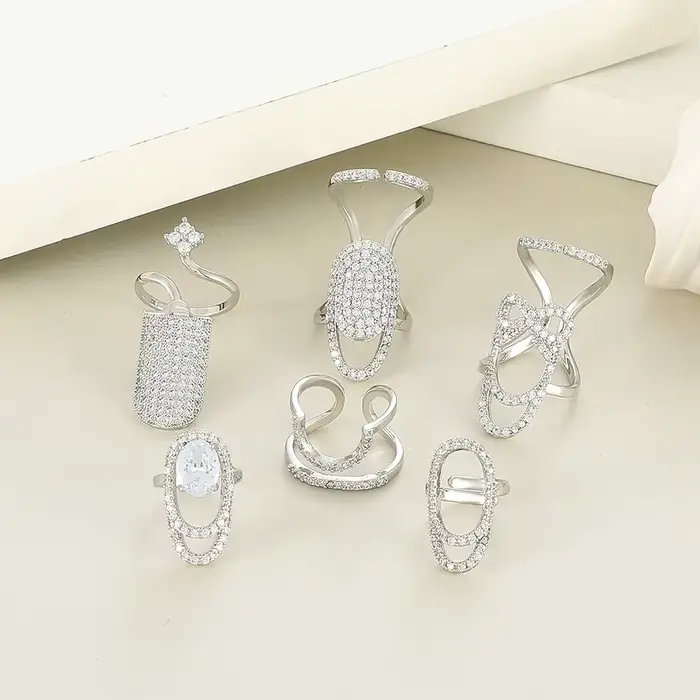 Anneau d'ongle en Zircon incrusté de cuivre