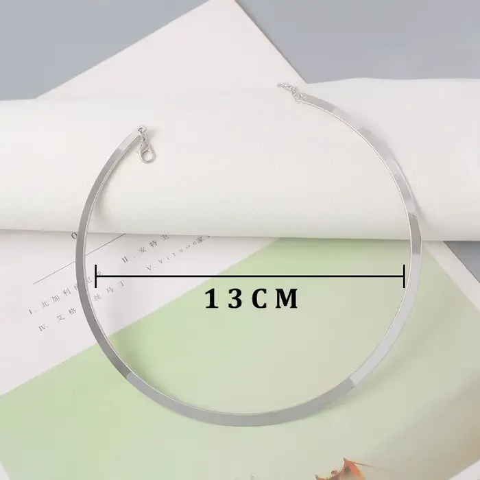 Collier Ras du Cou Gothique en Métal pour Femme