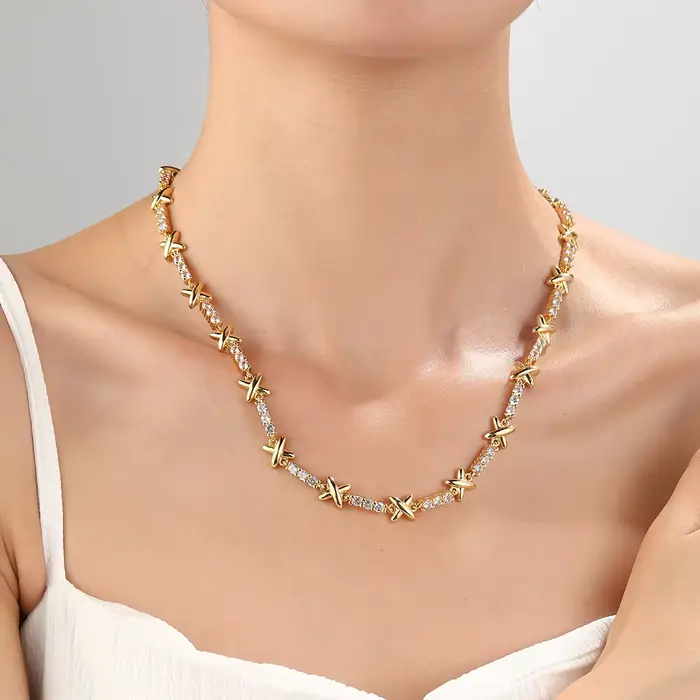 Ensemble de bijoux Gemma en or plaqué 18 carats avec zircon cubique pour femmes