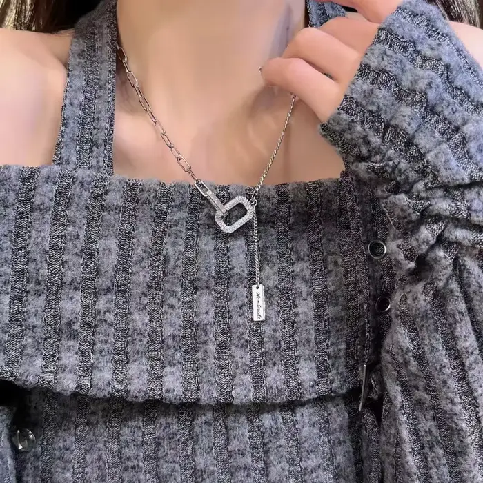 Collier à pampilles 2026 Nouveauté Micro-incrusté, design long et assemblé, texture luxueuse, mode féminine, pour tous les jours et les fêtes, cadeaux raffinés