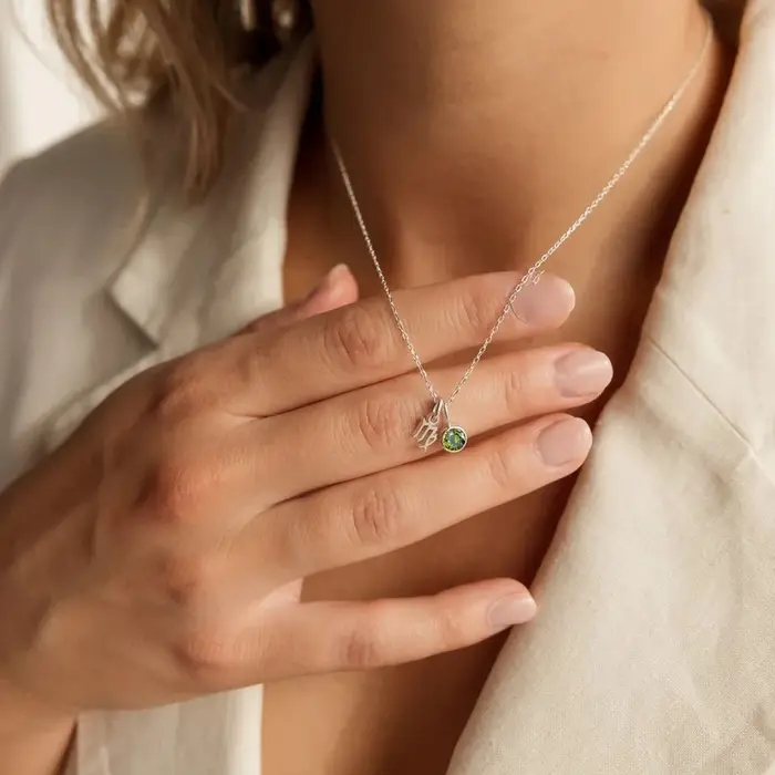 Collier en acier inoxydable avec double pendentif et strass pour femmes pour occasions spéciales et quotidienne