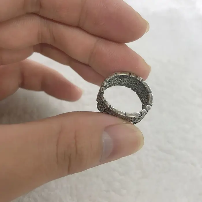 Bague rétro à motif d'herbe Tang pour hommes