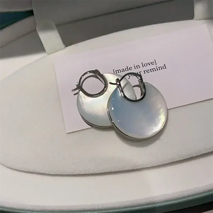 Boucles d'oreilles en nacre blanche Double face naturelle pour femmes, 2025