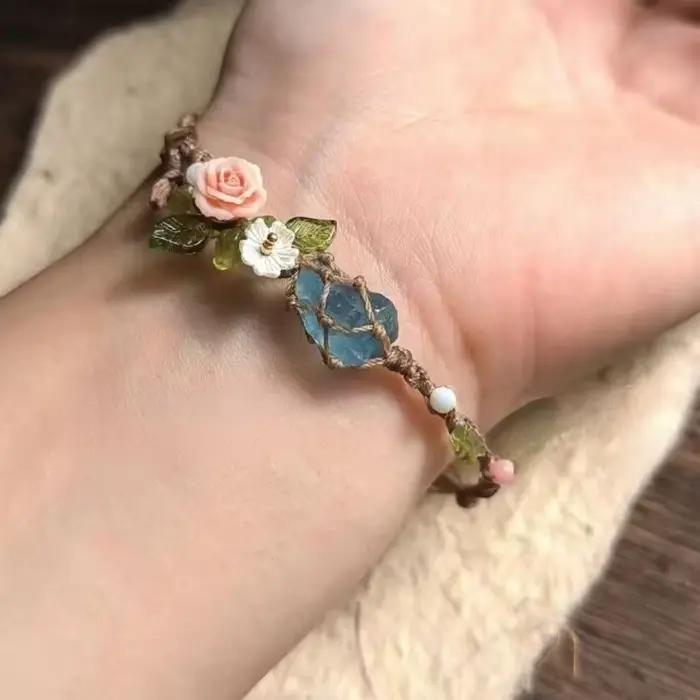 Bracelet artisanal en pierres naturelles de quartz rose et d'aigue-marine, avec filet en macramé et cordon réglable, cadeau d'amitié unisexe