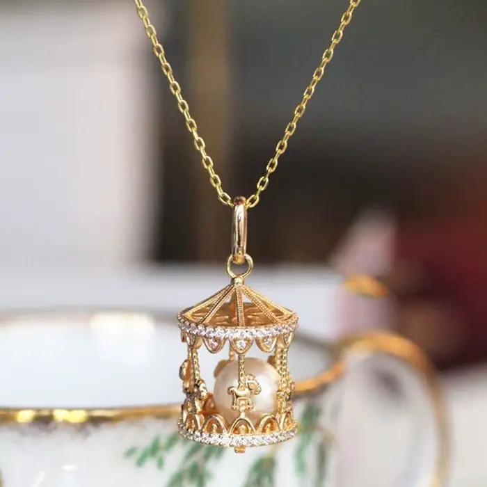 ANENJERY Collier pendentif 'Merry-go-round' en perles pour femme, design de luxe, bijoux créatifs un
