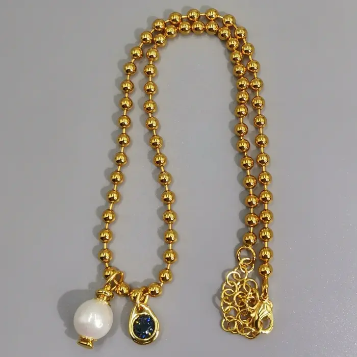 Collier de Perles Rondes avec Pendentif Double Perle et Cristal Bleu Accessoire de Cou Polyvalent pour Fêtes et Occasions Spéciales