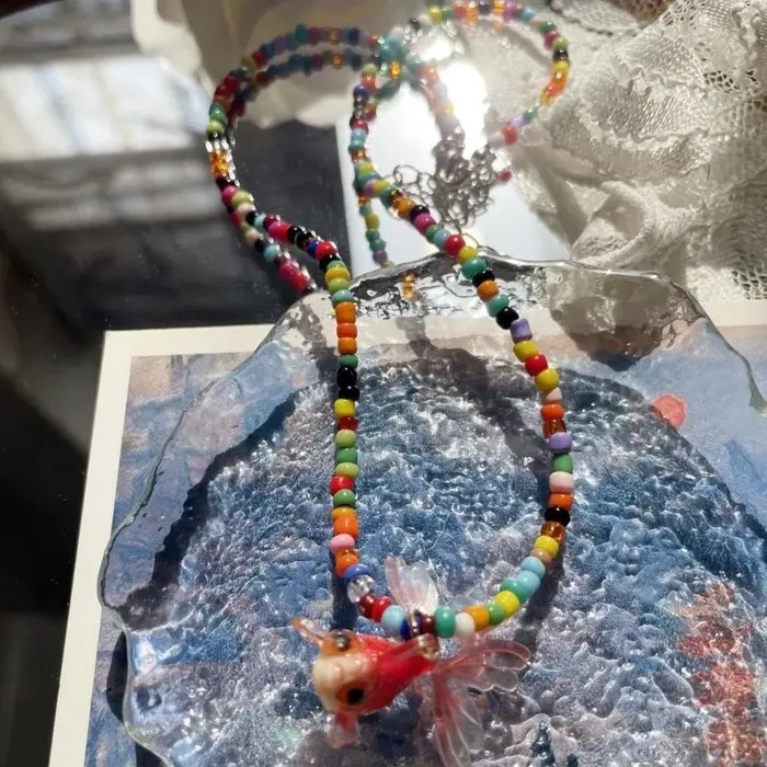 Collier pendentif poisson en résine 39BD, élégant, avec perles riz colorées, perles exquises