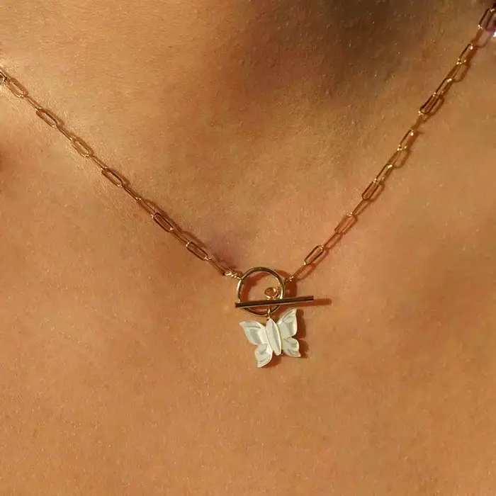 Collier papillon rempli d'or 14 carats pour femme