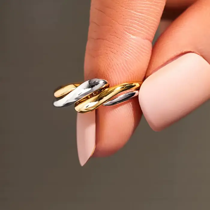 Huitan – bague torsadée bicolore pour femmes