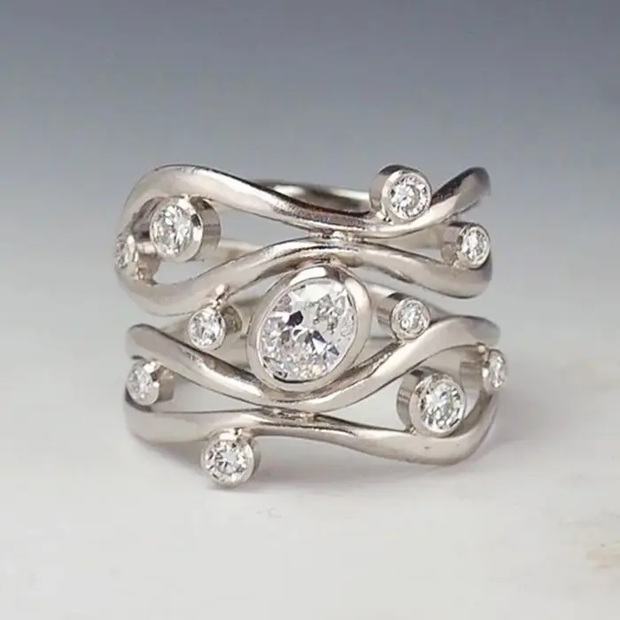 Bague de fête pour femme Huitan Hyperbole, forme géométrique irrégulière, style polyvalent, couleur 