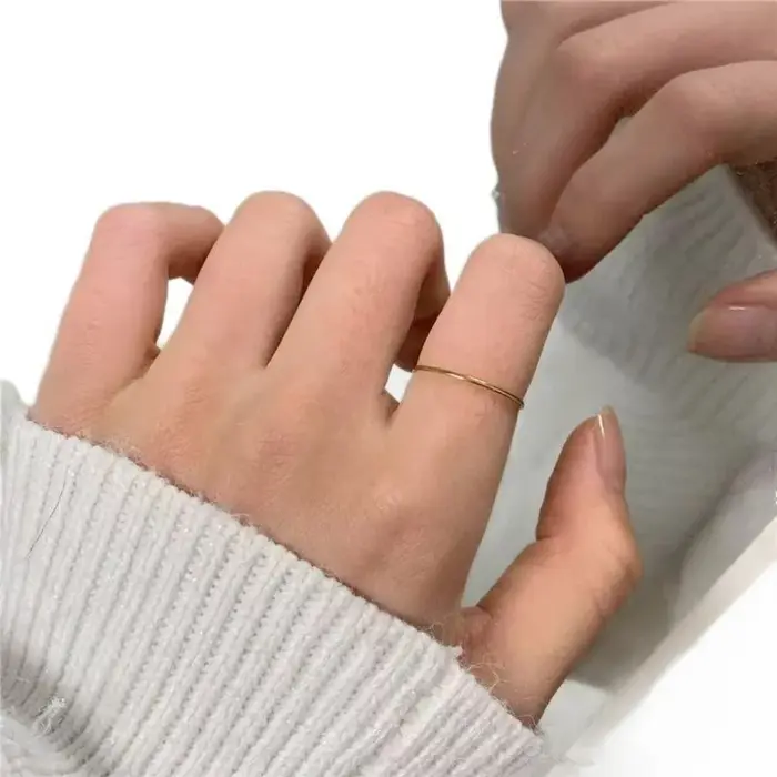 Bague en acier inoxydable pour femme, placage de style classique simple, sans couture, résistant à l