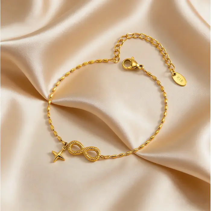 Bracelet simple avec symbole d'étoile infinie pour femmes, bracelet en acier inoxydable avec chaîne 