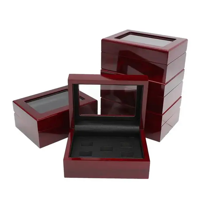 Boîte à bijoux en bois