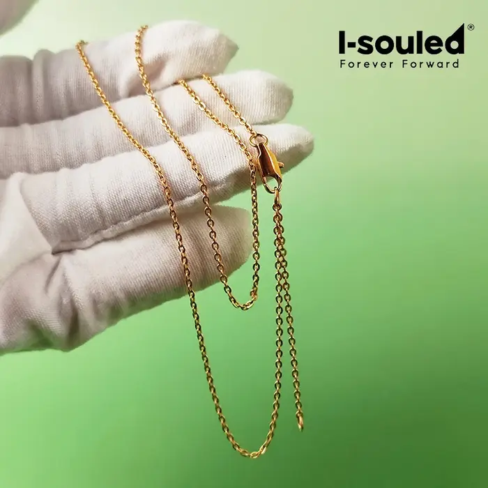 Collier en titane pur 1.5mm or rose pour femme occasion spéciale cadeau romantique hypoallergénique minimaliste elegance subtile