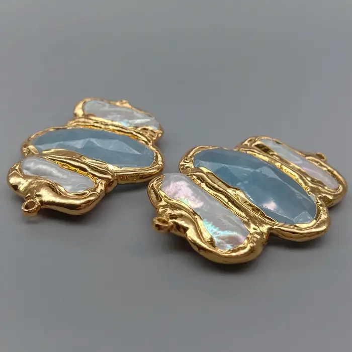 Pendentif en Jade bleu perle Biwa blanc de culture