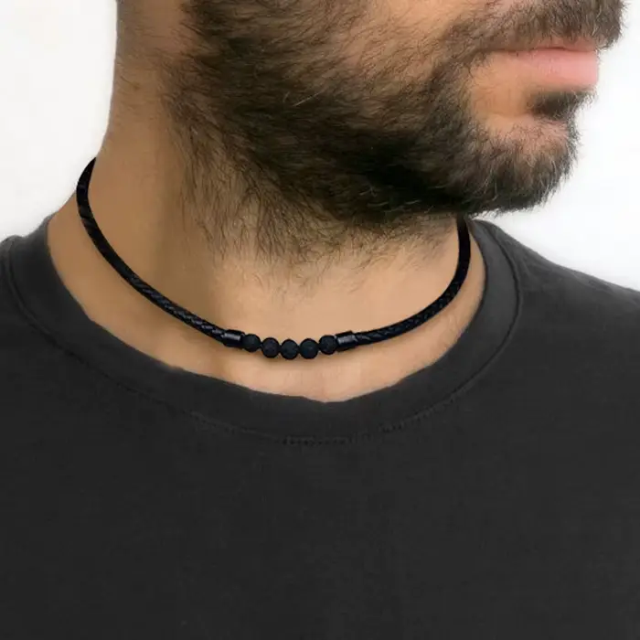 Collier ras du cou pour hommes, colliers en cuir tressé Rock de lave, bijoux Boho Hippie pour hommes, colliers de Surf diffuseur d'huile en noir