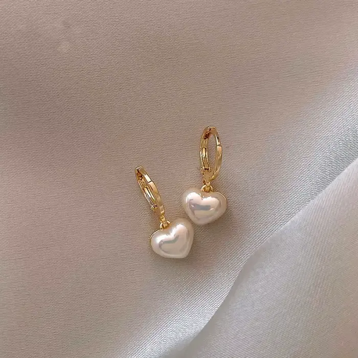 Boucles d'oreilles pendantes en forme de cœur et de perles pour femmes, Design classique, bijoux à l