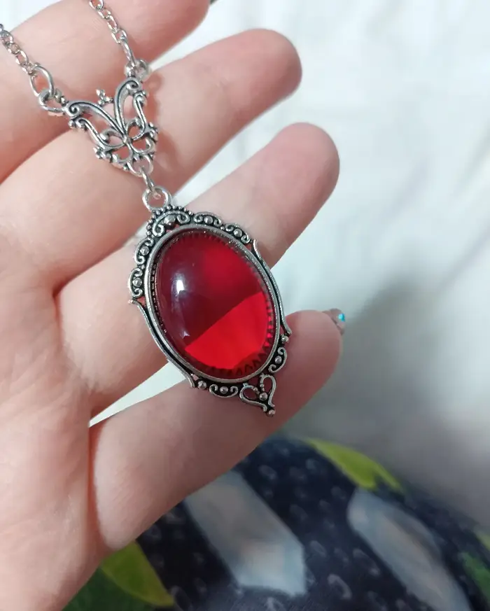 Collier de Vampire gothique Vintage Stardust cristal camée pendentif