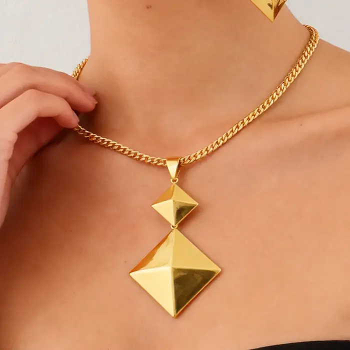 Parure de bijoux couleur or 18 carats pour femme
