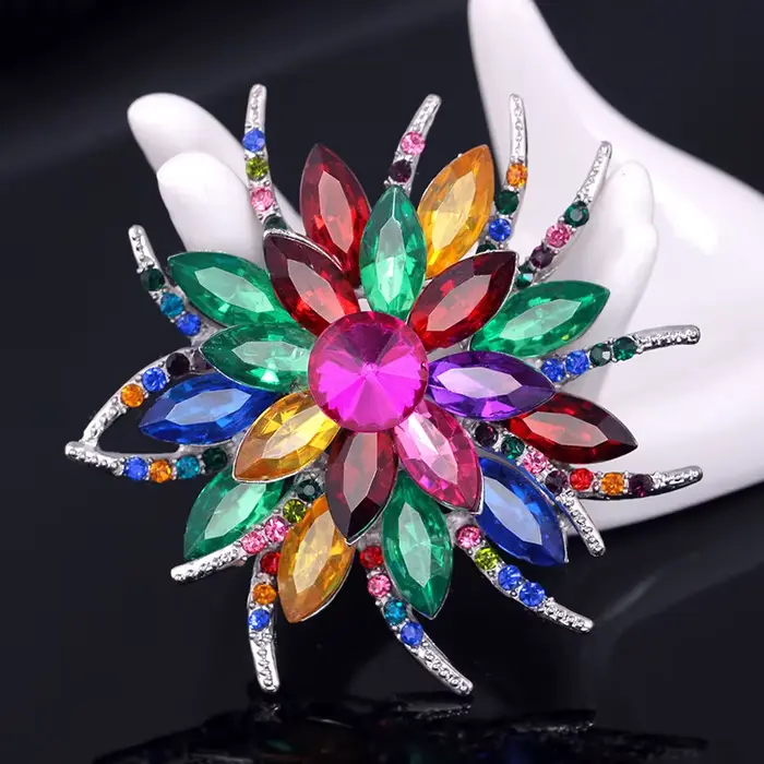 Grande broche en cristal de pierres précieuses brillantes pour femmes