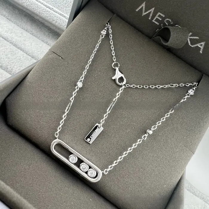 Nouveau Collier Coulissant pour Femme à Trois Diamants Brossés