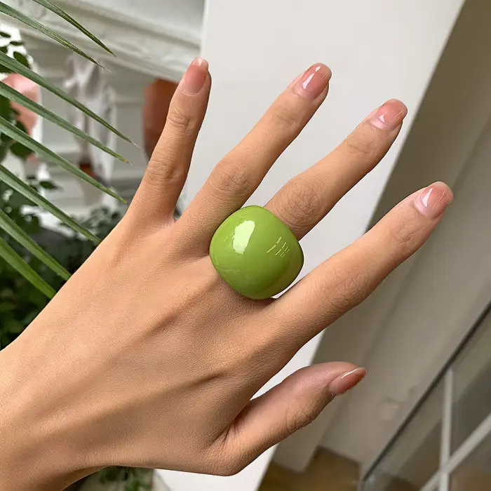 Grandes bagues Punk en résine pour femmes, Design acrylique irrégulier coloré Vintage, bijoux de fête pour filles