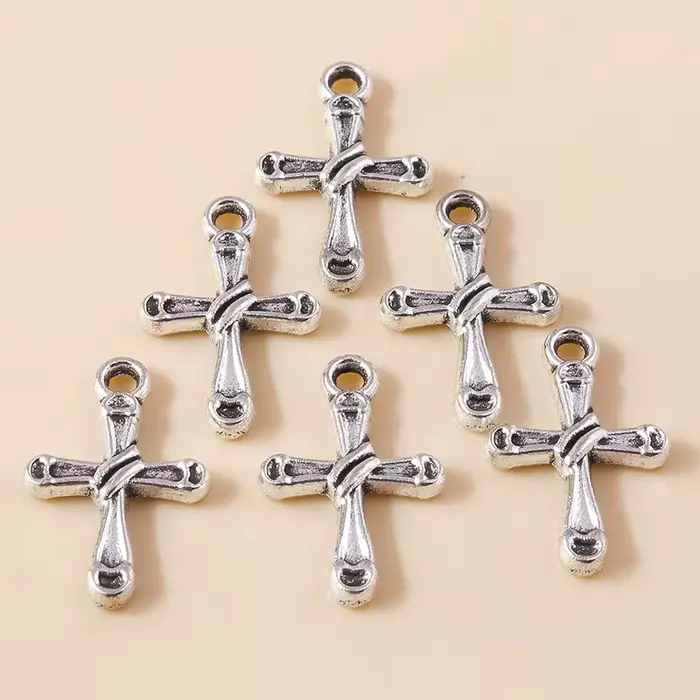 Leslie, 30 pièces, pendentifs en forme de croix de Jésus, couleur argent antique, en métal, pour la 