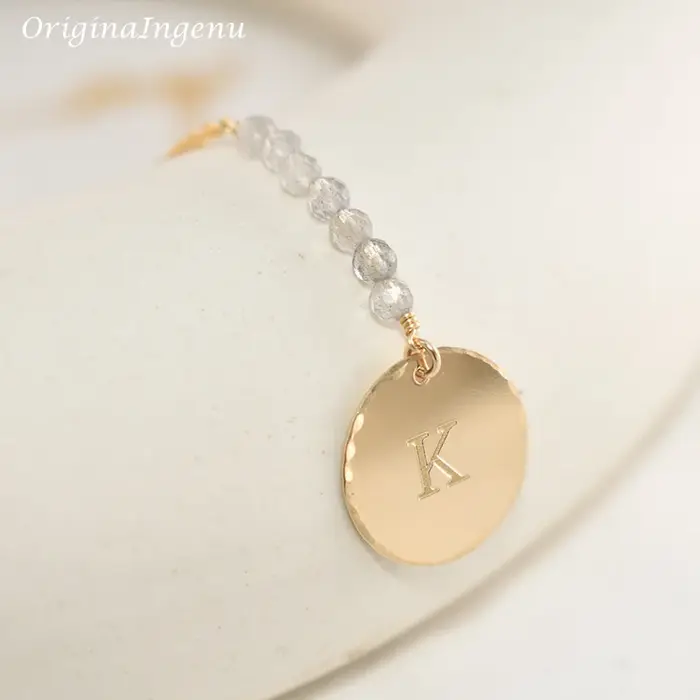 Collier en pierre de lune naturelle, pièces de monnaie martelées, en or 14K rempli de lettres, pende
