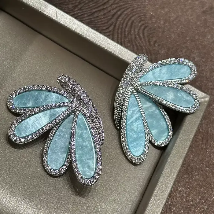 Collier élégant et intelligent avec boucles d'oreilles papillon en Zircon pour femmes, 2025