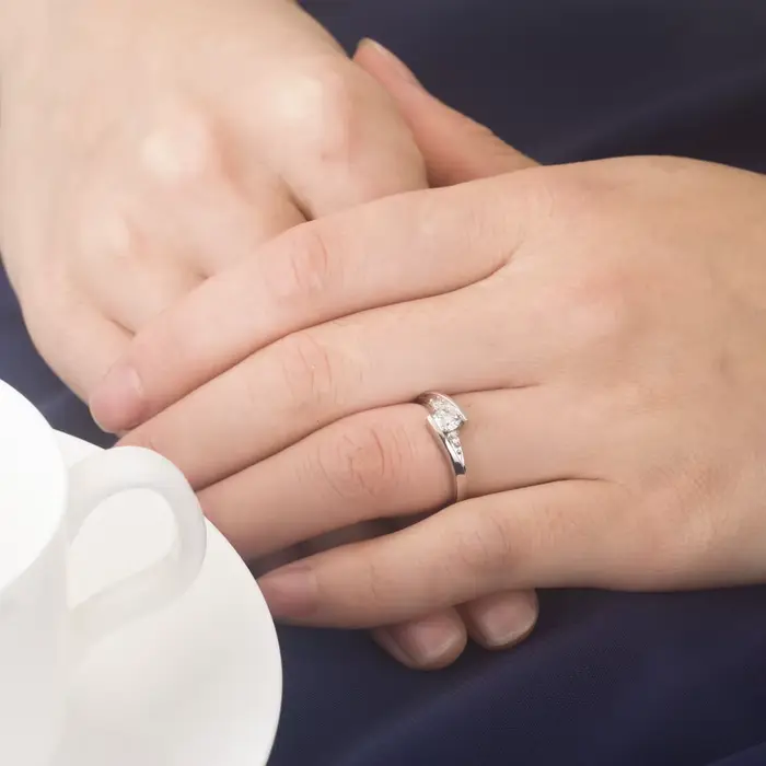 Bague de fiançailles en diamant pour femme