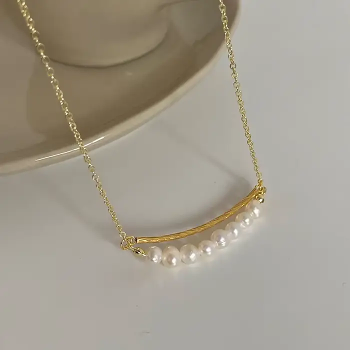 Colliers en chaîne de perles baroques couleur or pour femmes, bijoux tendance minimalistes, accessoi