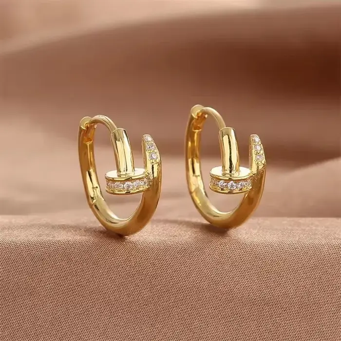 Charmante boucle d'oreille ronde en cristal brillant pour femmes