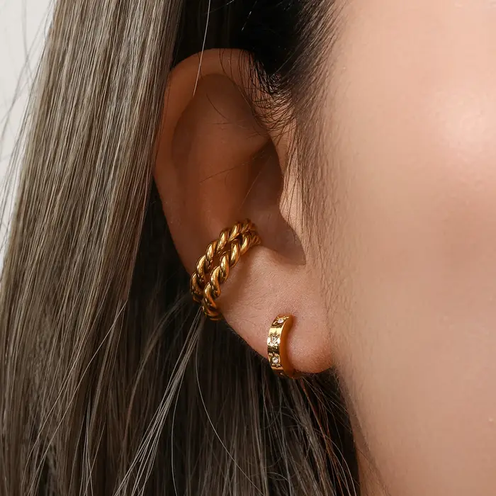 E.B.belle – boucle d'oreille minimaliste et élégante