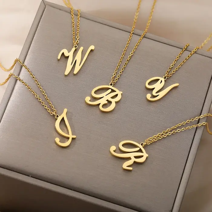 Collier initial en acier inoxydable avec lettre personnalisée pour femmes style punk bijou cadeau d'anniversaire mariage occasions spéciales