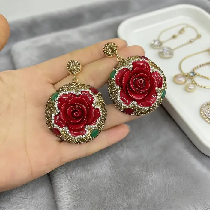 Parure de bijoux de luxe en perles d'eau douce et cristal de cinabre