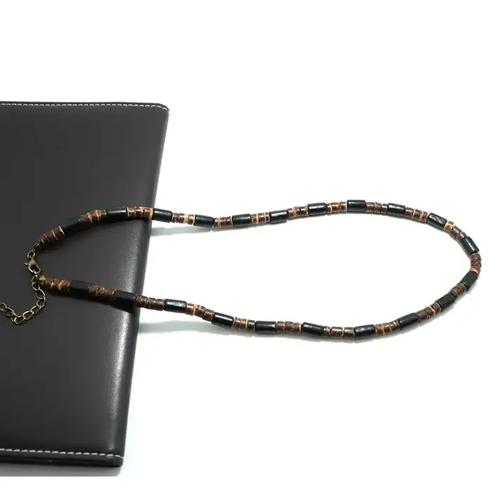 Collier ras du cou en bois vintage pour homme