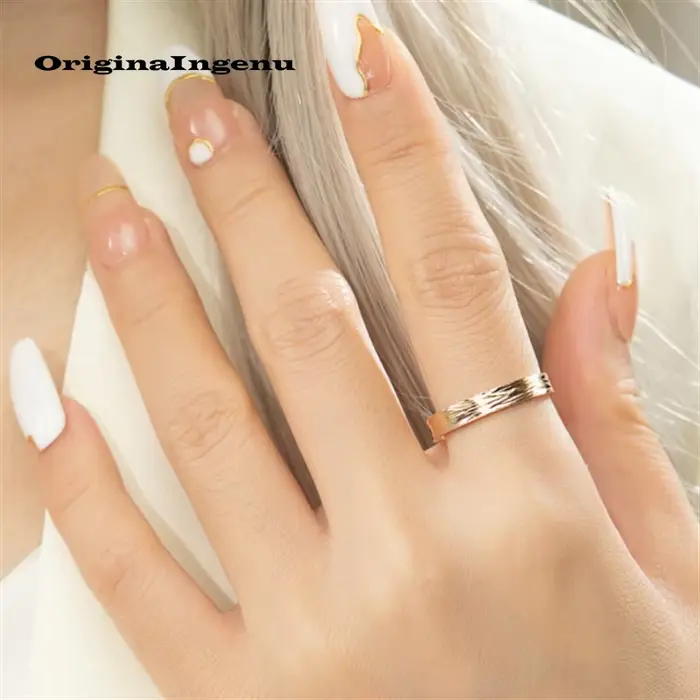 Bague optique remplie d'or 14 carats faite à la main, bague d'empilage personnalisée, bijoux délicats, bijoux simples et étanches