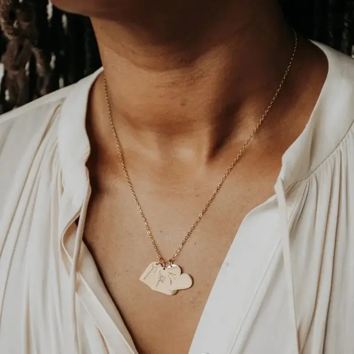 Collier pendentif avec nom gravé pour femmes et filles