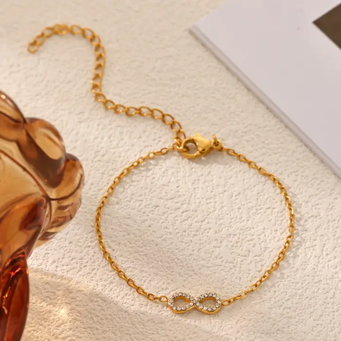 Bracelet Infini Vintage en Zircon en Acier Inoxydable Doré Chaîne de Cristaux Pour Femme Occasions Spéciales Tracker D'Humeur